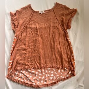 umgee Fringed linen Top with polka dot pattern on back of shirt
